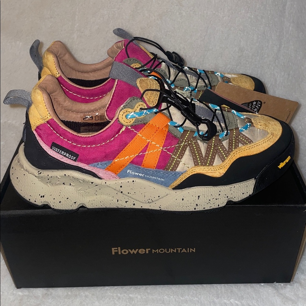 NWT Flower Mountain Iwano 2 Waterproof Hiking Shoe on Black-Dark Grey - Picture 9 of 14